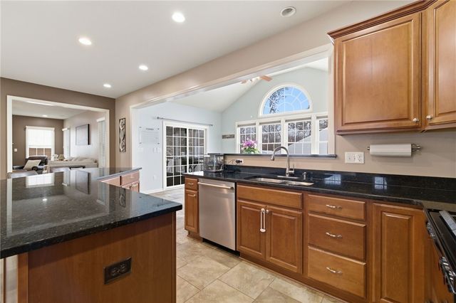 309 Dirkshire Ct, Adams Twp, PA 16046