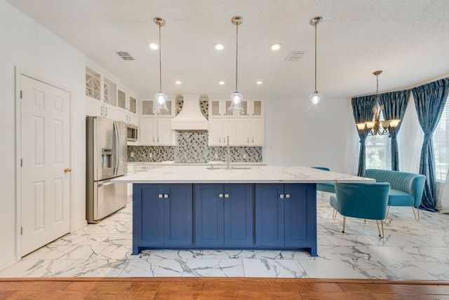 5214 Alazan Bay Drive, Rowlett, TX 75089