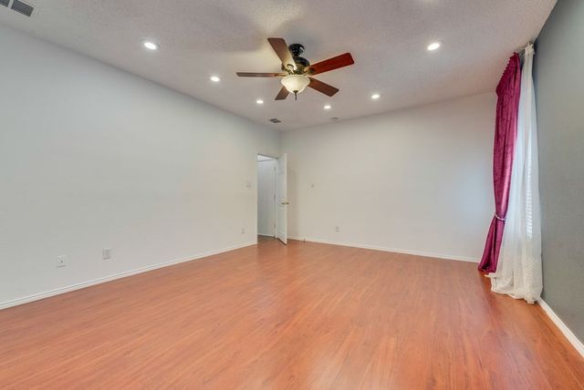 5214 Alazan Bay Drive, Rowlett, TX 75089