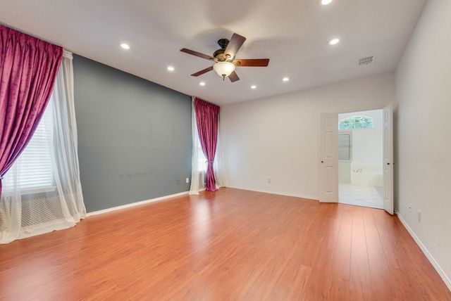 5214 Alazan Bay Drive, Rowlett, TX 75089