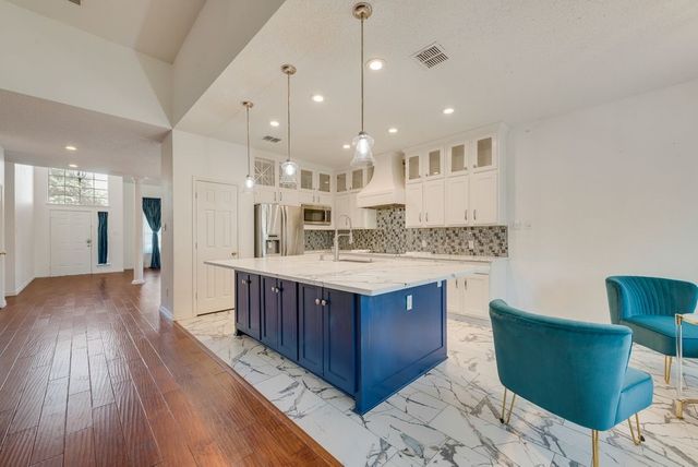 5214 Alazan Bay Drive, Rowlett, TX 75089