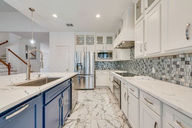 5214 Alazan Bay Drive, Rowlett, TX 75089
