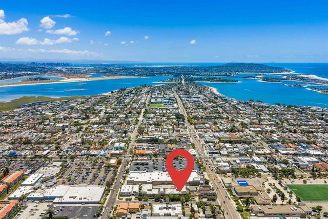 1645 Emerald 1D, San Diego, CA 92109