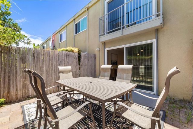 1645 Emerald 1D, San Diego, CA 92109