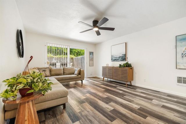 1645 Emerald 1D, San Diego, CA 92109