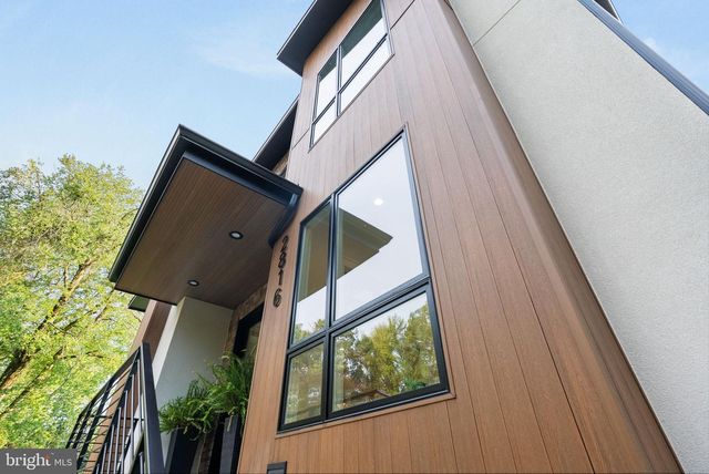 2816 N JEFFERSON ST, Arlington, VA 22207