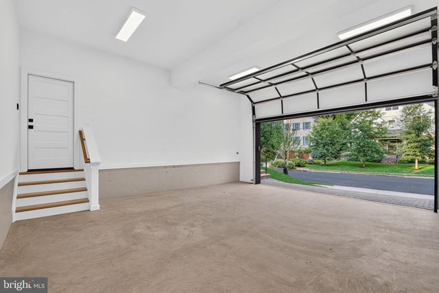 2816 N JEFFERSON ST, Arlington, VA 22207