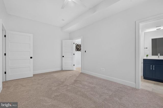 2816 N JEFFERSON ST, Arlington, VA 22207