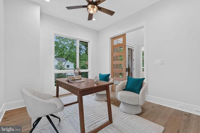 2816 N JEFFERSON ST, Arlington, VA 22207