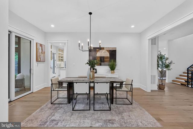 2816 N JEFFERSON ST, Arlington, VA 22207