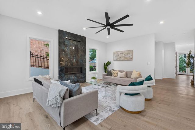 2816 N JEFFERSON ST, Arlington, VA 22207