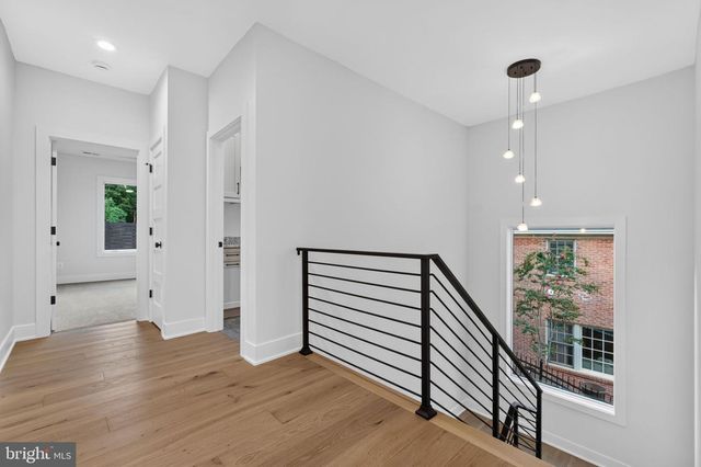 2816 N JEFFERSON ST, Arlington, VA 22207