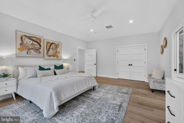 2816 N JEFFERSON ST, Arlington, VA 22207