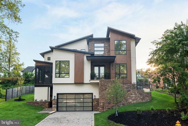 2816 N JEFFERSON ST, Arlington, VA 22207