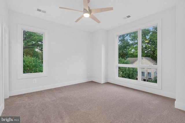 2816 N JEFFERSON ST, Arlington, VA 22207