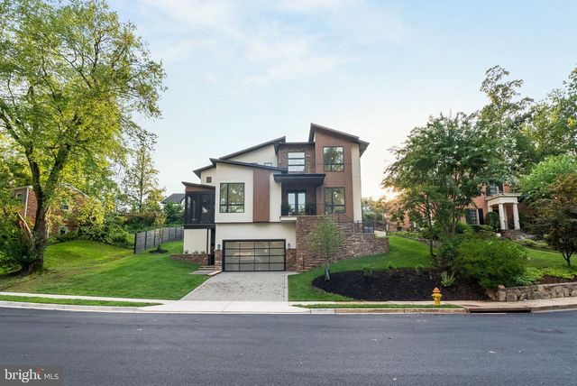 2816 N JEFFERSON ST, Arlington, VA 22207