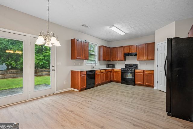 2040 Village Green Drive, Fairburn, GA 30213