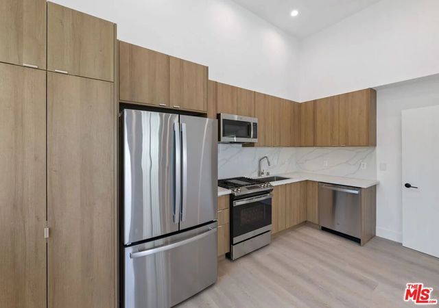 4810 Mascot Street, Los Angeles, CA 90019