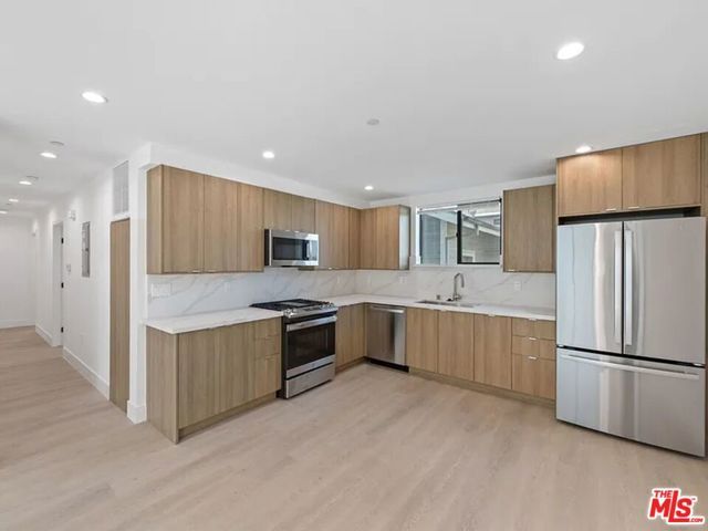 4810 Mascot Street, Los Angeles, CA 90019
