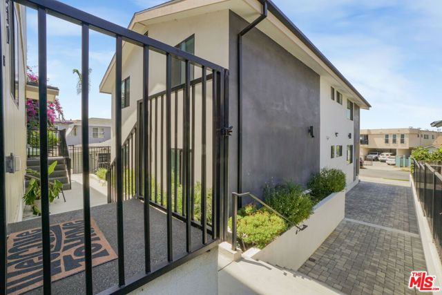 4810 Mascot Street, Los Angeles, CA 90019