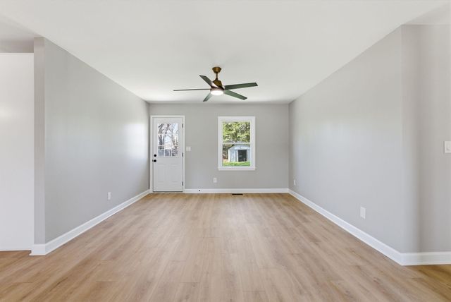 102 Bayberry Road, Versailles, KY 40383