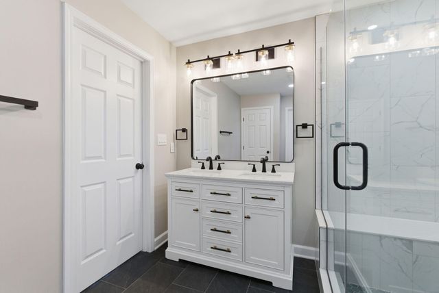 102 Bayberry Road, Versailles, KY 40383