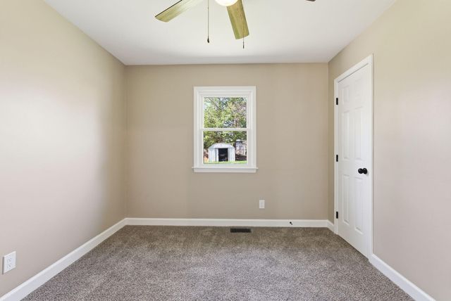 102 Bayberry Road, Versailles, KY 40383