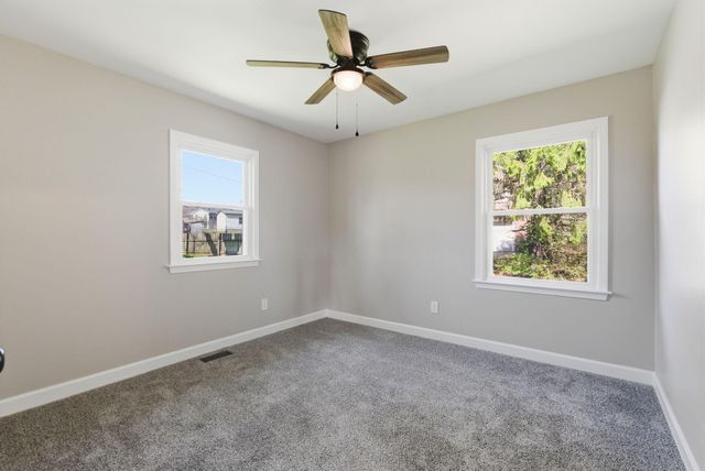 102 Bayberry Road, Versailles, KY 40383