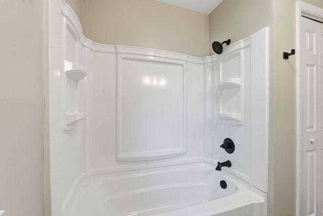 102 Bayberry Road, Versailles, KY 40383