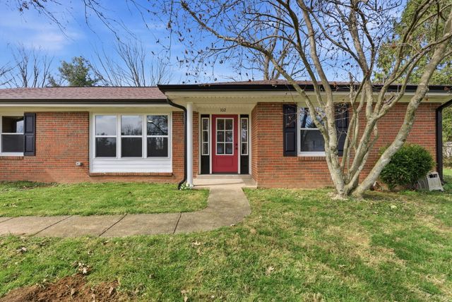 102 Bayberry Road, Versailles, KY 40383