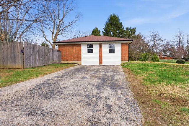 102 Bayberry Road, Versailles, KY 40383