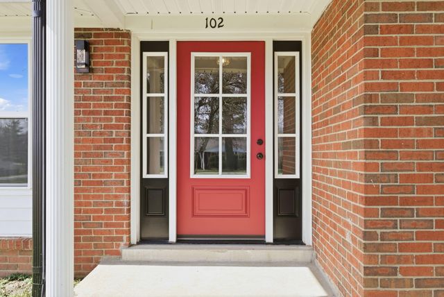 102 Bayberry Road, Versailles, KY 40383