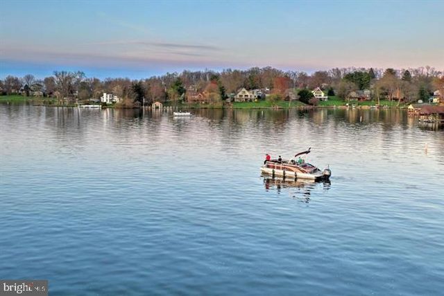 356 LAKE MEADE DR, East Berlin, PA 17316