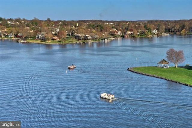 356 LAKE MEADE DR, East Berlin, PA 17316