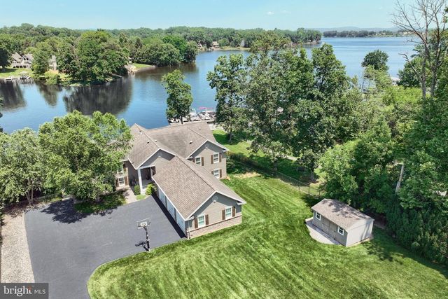 356 LAKE MEADE DR, East Berlin, PA 17316