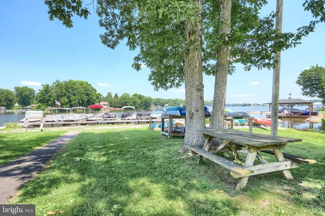 356 LAKE MEADE DR, East Berlin, PA 17316