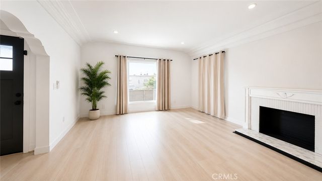1558 W 105th, Los Angeles, CA 90047