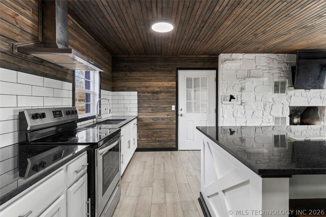 17090 S 4170 Road, Claremore, OK 74017