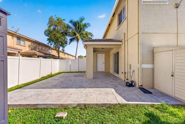 5951 Manchester Way, Tamarac, FL 33321