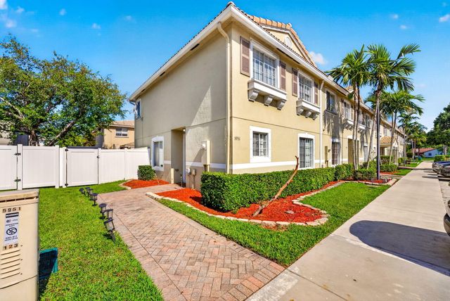 5951 Manchester Way, Tamarac, FL 33321