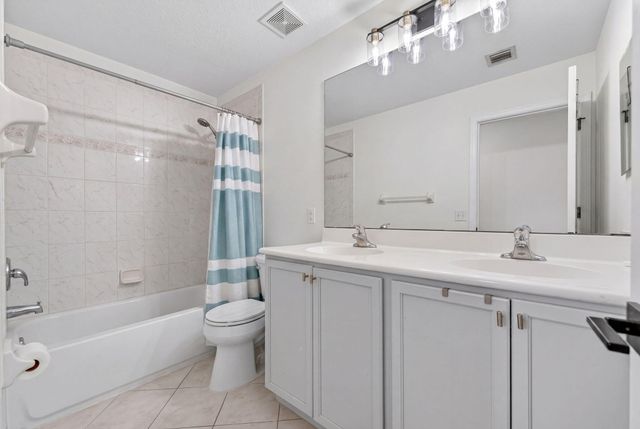 5951 Manchester Way, Tamarac, FL 33321
