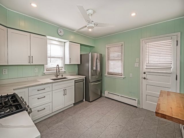 734 Lincoln Ave, Springdale Boro, PA 15144