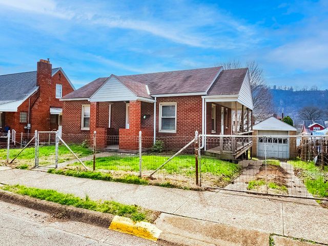 734 Lincoln Ave, Springdale Boro, PA 15144