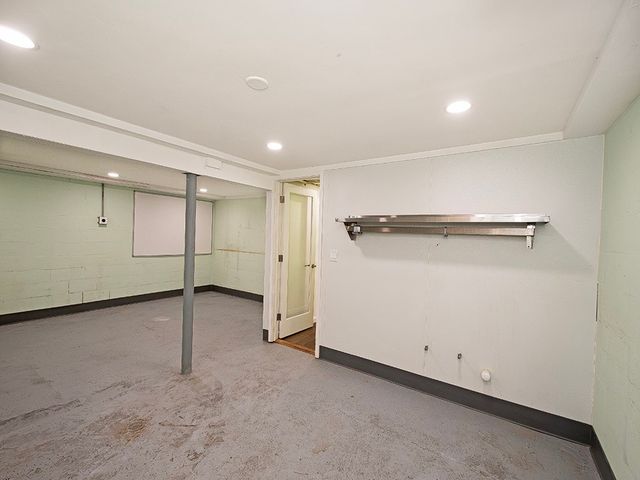 734 Lincoln Ave, Springdale Boro, PA 15144