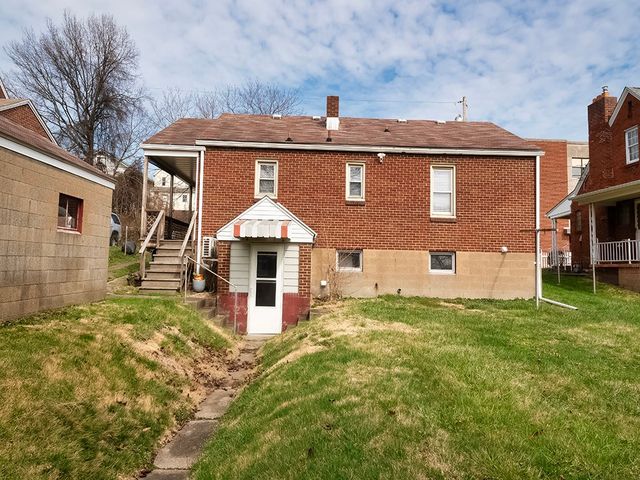 734 Lincoln Ave, Springdale Boro, PA 15144