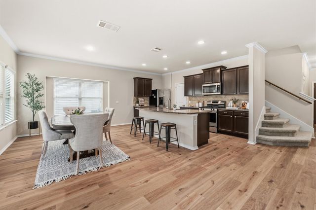 10124 Pinnacle Crest LOOP, Austin, TX 78747