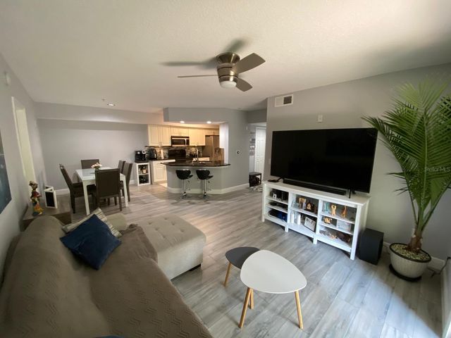 12602 CREST SPRINGS LANE 1318, Orlando, FL 32828
