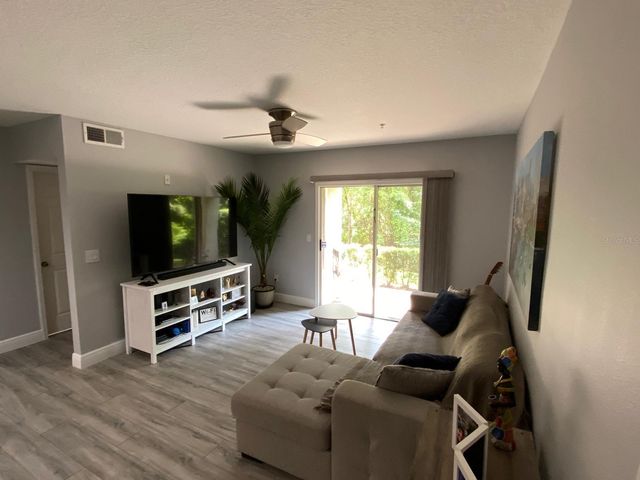 12602 CREST SPRINGS LANE 1318, Orlando, FL 32828