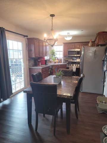 205 Emerald Cir, Pleasant View, TN 37146