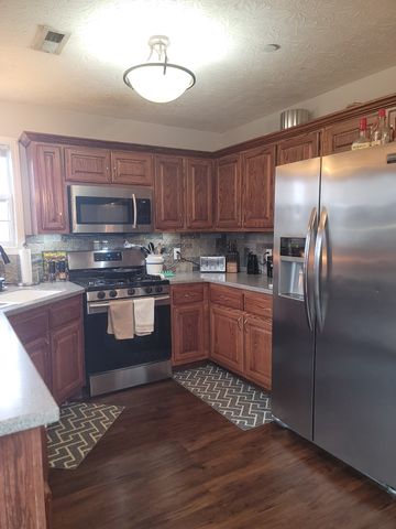 205 Emerald Cir, Pleasant View, TN 37146